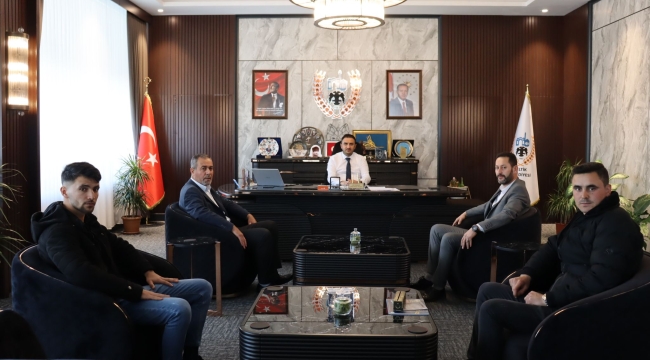 YUNAK ÜLKÜ OCAKLARINDAN BAŞKAN MEŞE'YE ZİYARET