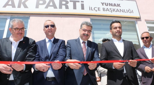 "Ak Parti Yunak İlçe Teşkilatı Seçim Koordinasyon Merkezi Açıldı