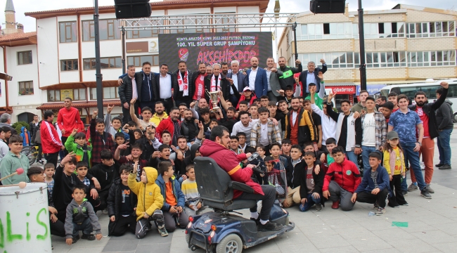 Akşehirspor'un kutlamalarında 3.Lig vurgusu!