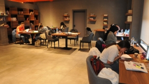 Dönemeç Kitap Kafe'nin Resmi Açılışı Yapıldı 