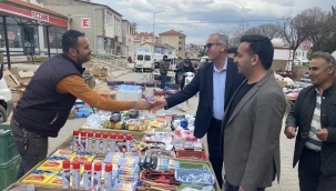 YUNAK BELEDİYE BAŞKANI ALİ KONAK VE AK PARTİ HEYETİNDEN PAZAR ESNAFINA ZİYARET 