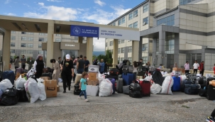 Başkan Akkaya Depremzedelerle Vedalaştı 
