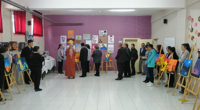 CEMAL KARACAN ANADOLU LİSESİ'NDEN YIL SONU KARMA RESİM SERGİSİ 