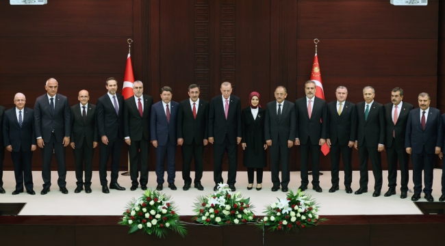 Cumhurbaşkanı Erdoğan kabinesini açıkladı 
