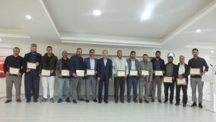 DİN GÖREVLİLERİNE BAŞARI BELGESİ TAKDİM EDİLDİ 