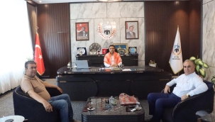 HONAMLI YÖRÜKLERİNDEN BAŞKAN MEŞE'YE ZİYARET 