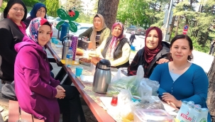 İYİ PARTİLİ KADINLAR PİKNİKTE 
