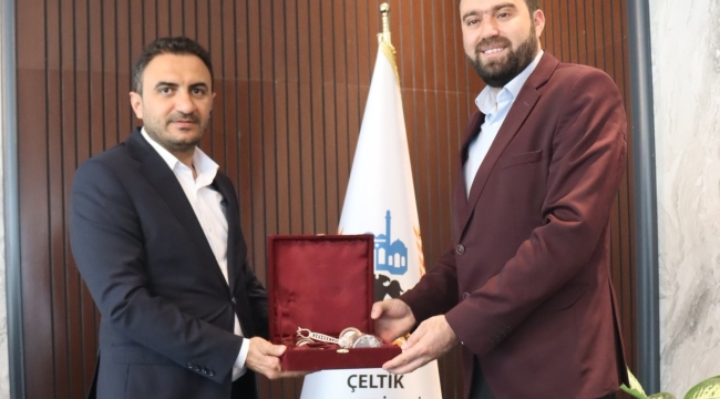 TURPÇU'DAN BAŞKAN MEŞE'YE TEŞEKKÜR ZİYARETİ 