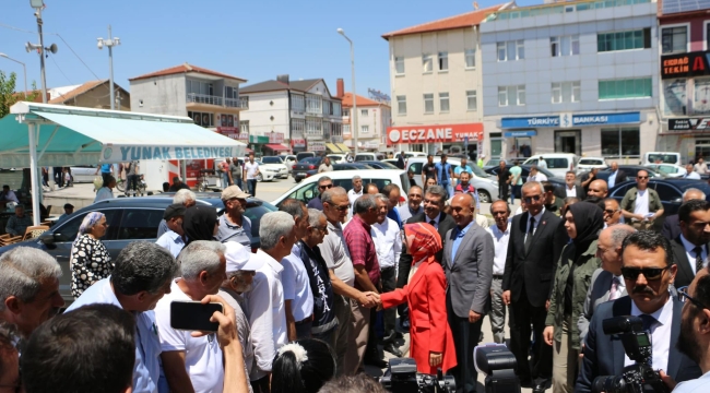 Aile ve Sosyal Hizmetler Bakanı Mahinur Özdemir Göktaş'dan Çeltik ve Yunak Ziyareti 