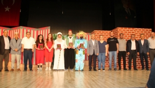 Akşehirli Çocuklar Tiyatroya Doydu 