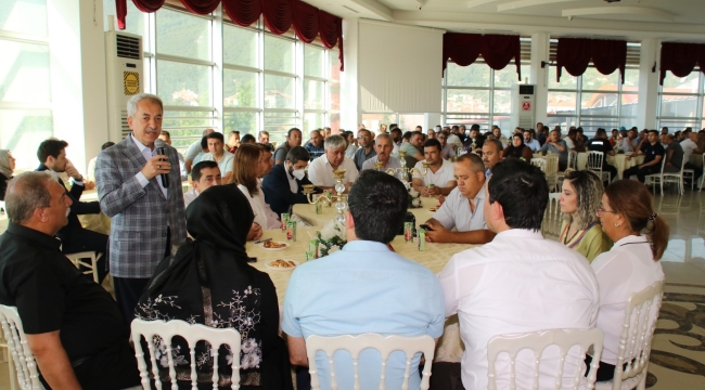 Başkan Akkaya Belediye Personeliyle Bayramlaştı 