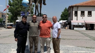 BAŞKANLAR DÜNYANIN ORTASINDA 