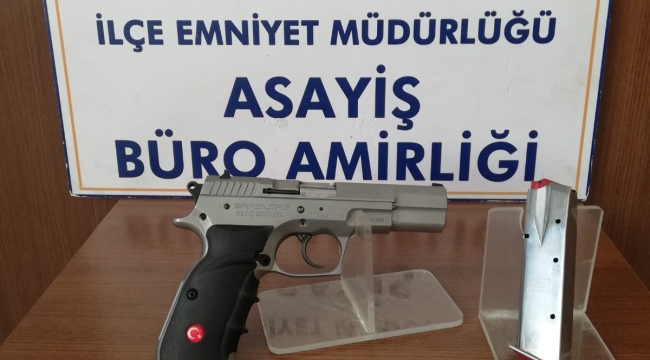 DÜĞÜNDE HAVAYA ATEŞ EDEN ŞAHIS SİLAHIYLA BİRLİKTE YAKALANDI 