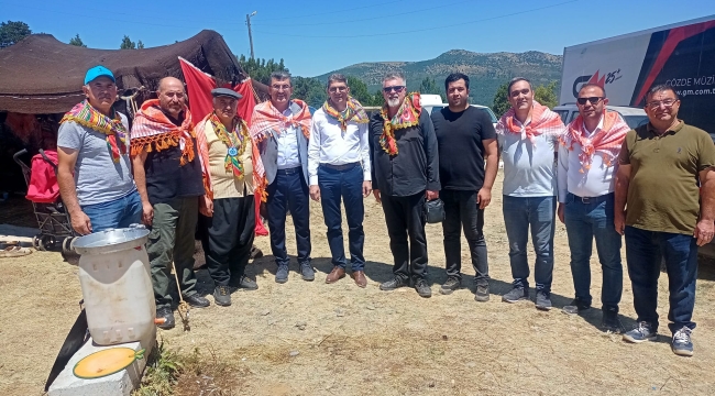 Ekici ve Arslan Yörük Türkmen Şöleni'ne Katıldı 