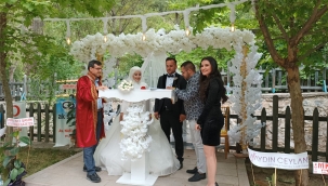 GÖKÇEN VE MUSTAFA MUTLULUĞA EVET DEDİ 