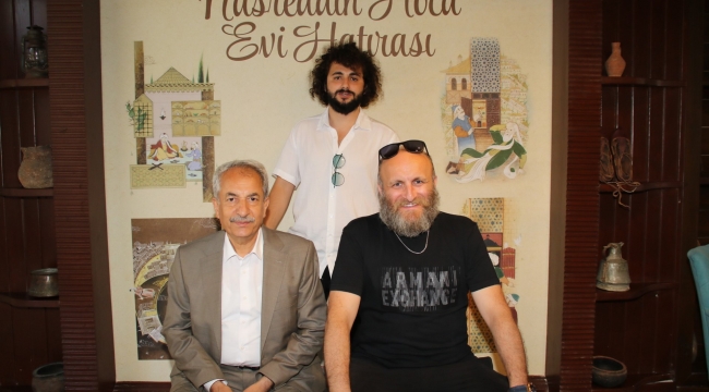 Sanatçı Çetin Altay Akşehir'e Hayran Kaldı 