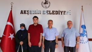 ASPERGER SENDROMUNA RAĞMEN BÜYÜK İŞLER BAŞARDI 