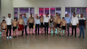 Milletvekili Erdem ve Başkan Akkaya Çocuklarla Buluştu