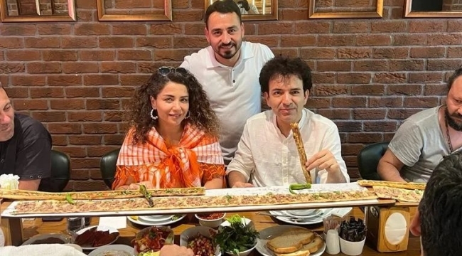 OĞUZ AKSAÇ VE DENİZ TOPRAK BÜŞRA PİDE'DE 