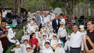 SÜNNET ŞÖLENİNDE MİSAFİRLER DOYASIYA EĞLENDİ 