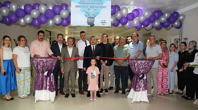 TOPLUM RUH SAĞLIĞI MERKEZİNİN SERGİSİ GÖZ KAMAŞTIRDI 