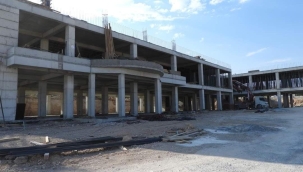 YENİ YUNAK DEVLET HASTANESİ HIZLA YÜKSELİYOR... 