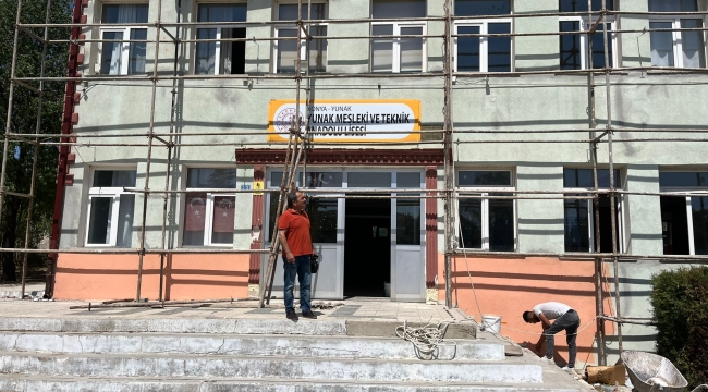 YUNAK OKULLARI BAKIMDAN GEÇİRİLİYOR 