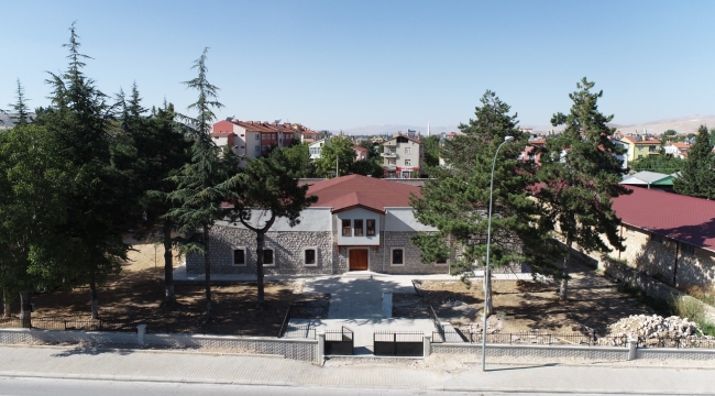 ILGIN ESKİ CEZAEVİNİN KÜTÜPHANEYE DÖNÜŞÜMÜ TAMAMLANIYOR