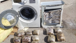  Çamaşır makinesinden kilolarca uyuşturucu çıktı!