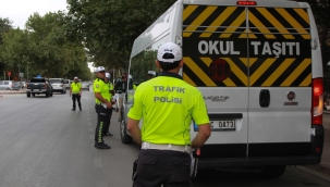 KONYA EMNİYETİNDEN OKUL SERVİSLERİNE SIKI DENETİM!