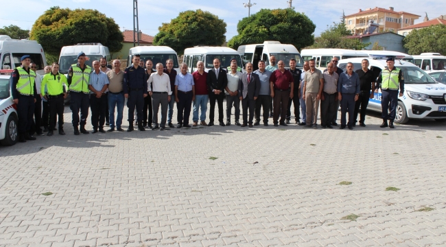 YUNAK'TA ÖĞRENCİ SERVİSLERİ DENETLENDİ 