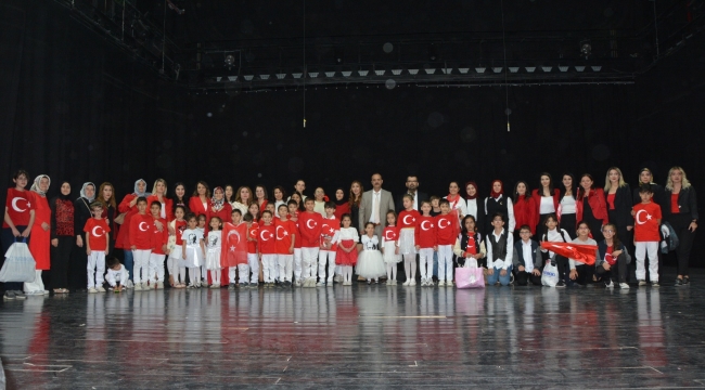  FİNAL'DE CUMHURİYET COŞKUSU 