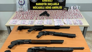 Toprağa gömülen uyuşturucu polisin gözünden kaçmadı 