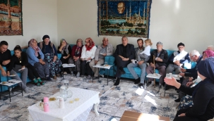 BAŞKAN AKBUĞA ,PAZARKAYA MAHALLESİ'NDE HALKLA BİR ARAYA GELDİ 