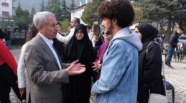 BAŞKAN AKKAYA,SAĞLIK YÜKSEKOKULU ÖĞRENCİLERİ İLE 