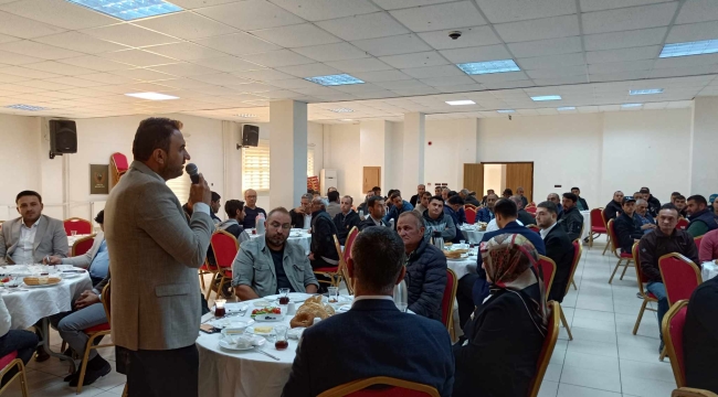 BAŞKAN MEŞE,BELEDİYE PERSONELİ İLE KAHVALTIDA BULUŞTU 