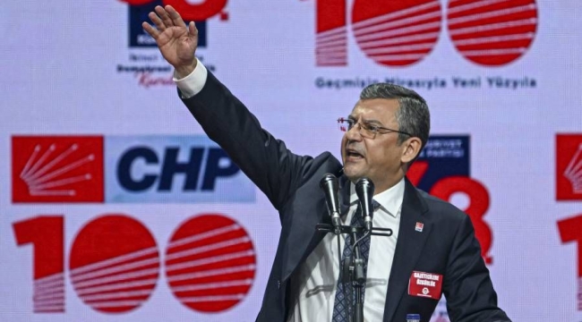 CHP'NİN YENİ GENEL BAŞKANI ÖZGÜR ÖZEL OLDU 