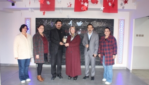 GÖNÜL GÖZÜ DERNEĞİ YILIN ÖĞRETMENİNİ SEÇTİ 