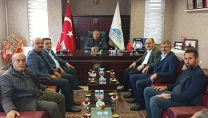 AK PARTİ HEYETİNDEN TİCARET BORSASINA ZİYARET 