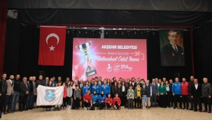 AKŞEHİR BELEDİYESİ BAŞARILI SPORCULARI ÖDÜLLENDİRDİ 