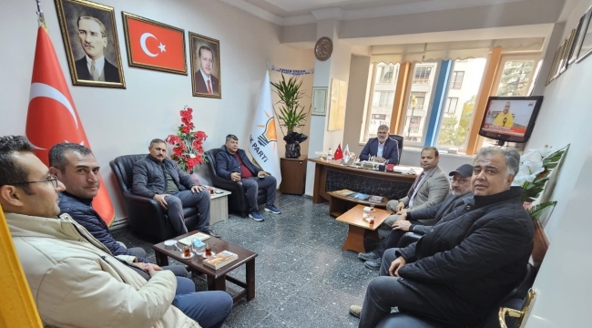 BAŞKAN KÜÇÜKPOLAT'DAN AK PARTİ AKŞEHİR'E ZİYARET 