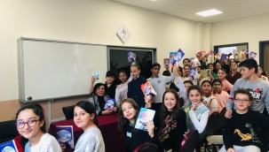 EĞİTİMCİ YAZAR FATMA ÇETİN KABADAYI  AKŞEHİR'DE  ÖĞRENCİLERLE BULUŞTU 