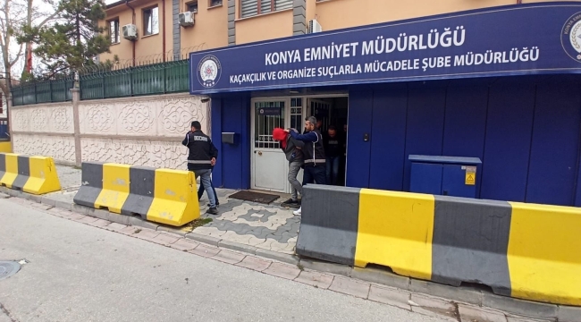 Konya'da yaşlı adama boş senet imzalattıran çete çökertildi 