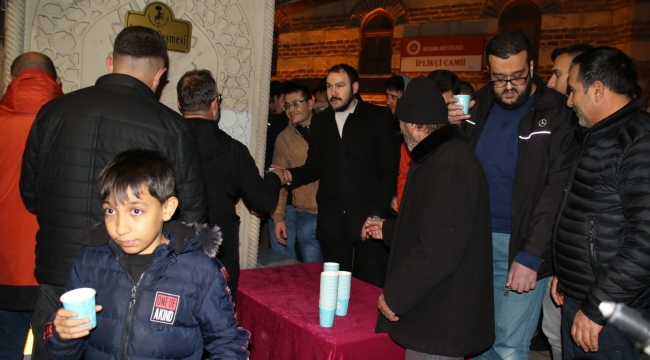 AKŞEHİR BELEDİYESİ REGAİP KANDİLİ'NDE VATANDAŞLARIN İÇİNİ ISITTI 