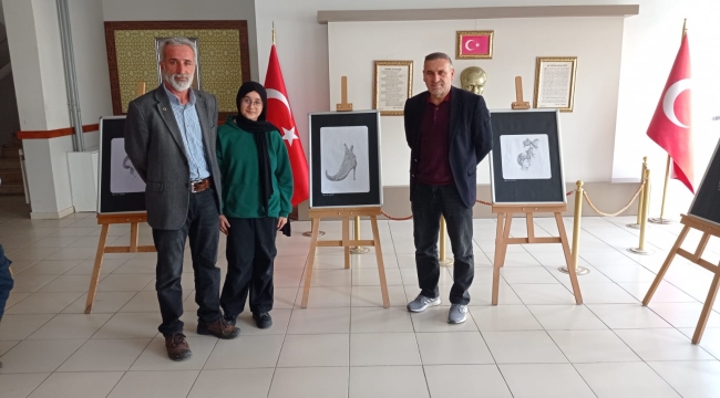 BEYHAN AZRA ŞENYİĞİT'İN KARAKALEM RESİM ÇALIŞMASI 