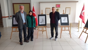 BEYHAN AZRA ŞENYİĞİT'İN KARAKALEM RESİM ÇALIŞMASI 