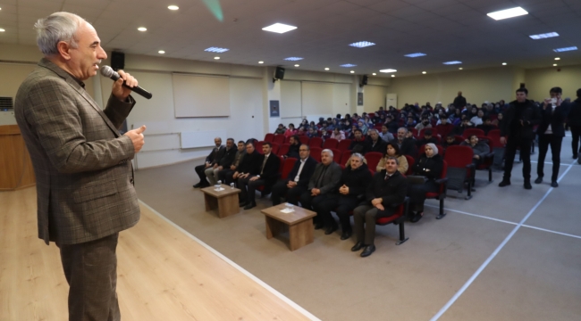 ÇELTİK'DE NURULLAH GENÇ KONFERANSINA YOĞUN İLGİ 