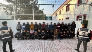 Konya polisinden kaçak göçmen operasyonu! 35 kişi yakalandı 