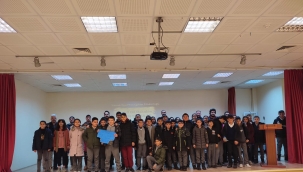 YUNAK'TA 'HAYDİ BİL BAKALIM' YARIŞMASI BİRİNCİSİ İNÖNÜ ORTAOKULU 