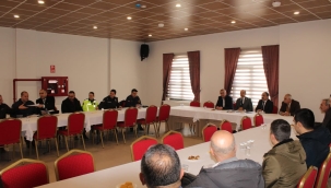 Yunak'ta Okul Güvenliği Toplantısı 
